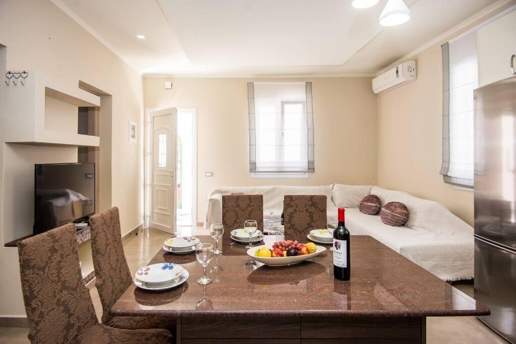 Joana Apartment Argostoli  Eksteriør bilde